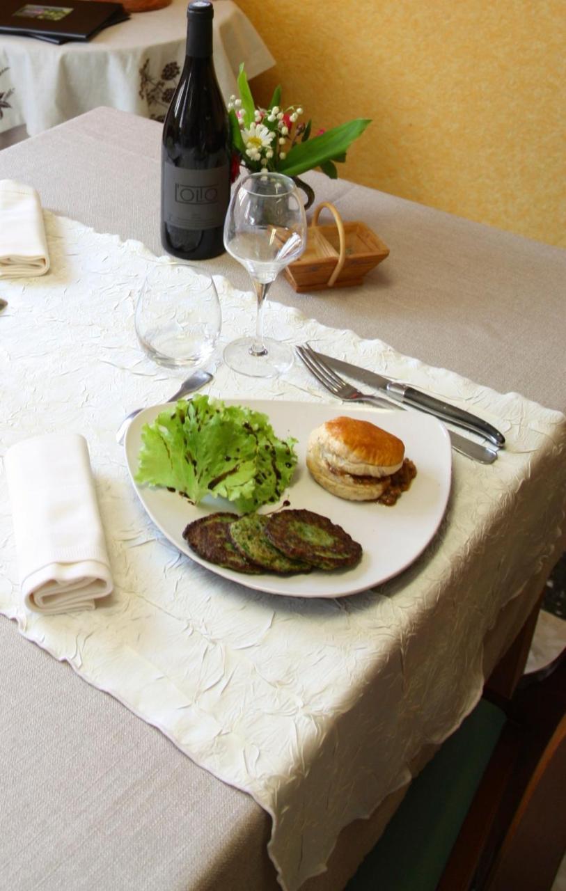 Hotel Le Relais Du Coustoubi Campouriez Екстер'єр фото
