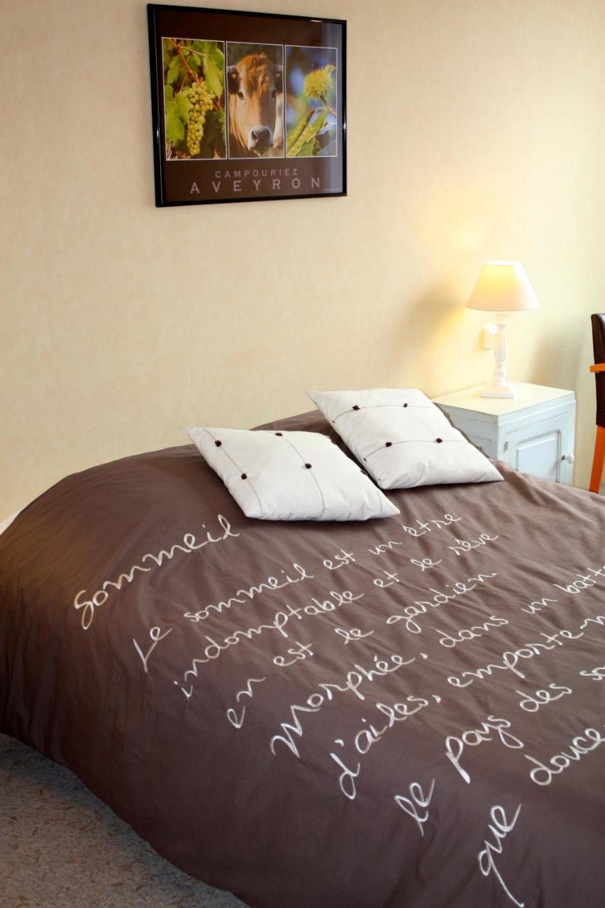 Hotel Le Relais Du Coustoubi Campouriez Екстер'єр фото